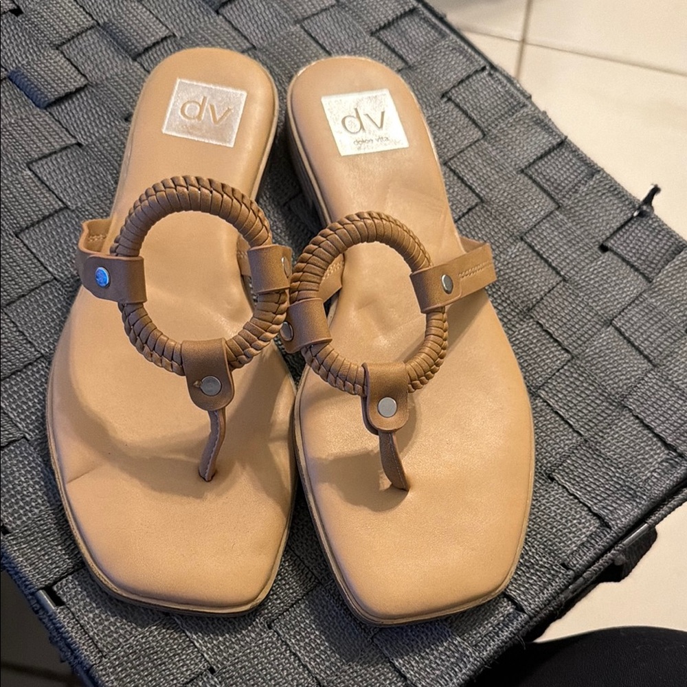 DV by Dolce Vita Women's Beige Slide Sandals